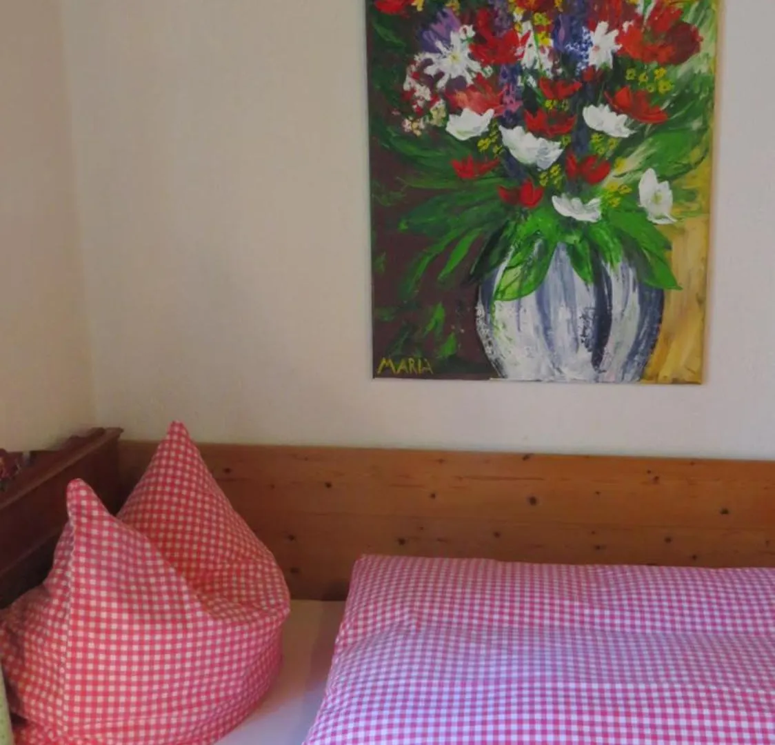 Gaestehaus Huber - Traditional Sixties Hostel Feichten Guest house