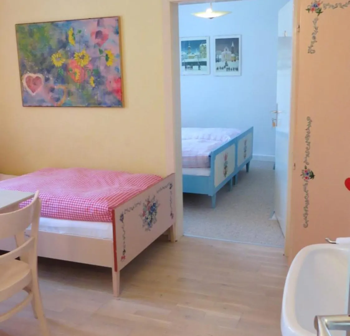 *** Guest house Gaestehaus Huber - Traditional Sixties Hostel Feichten Germany
