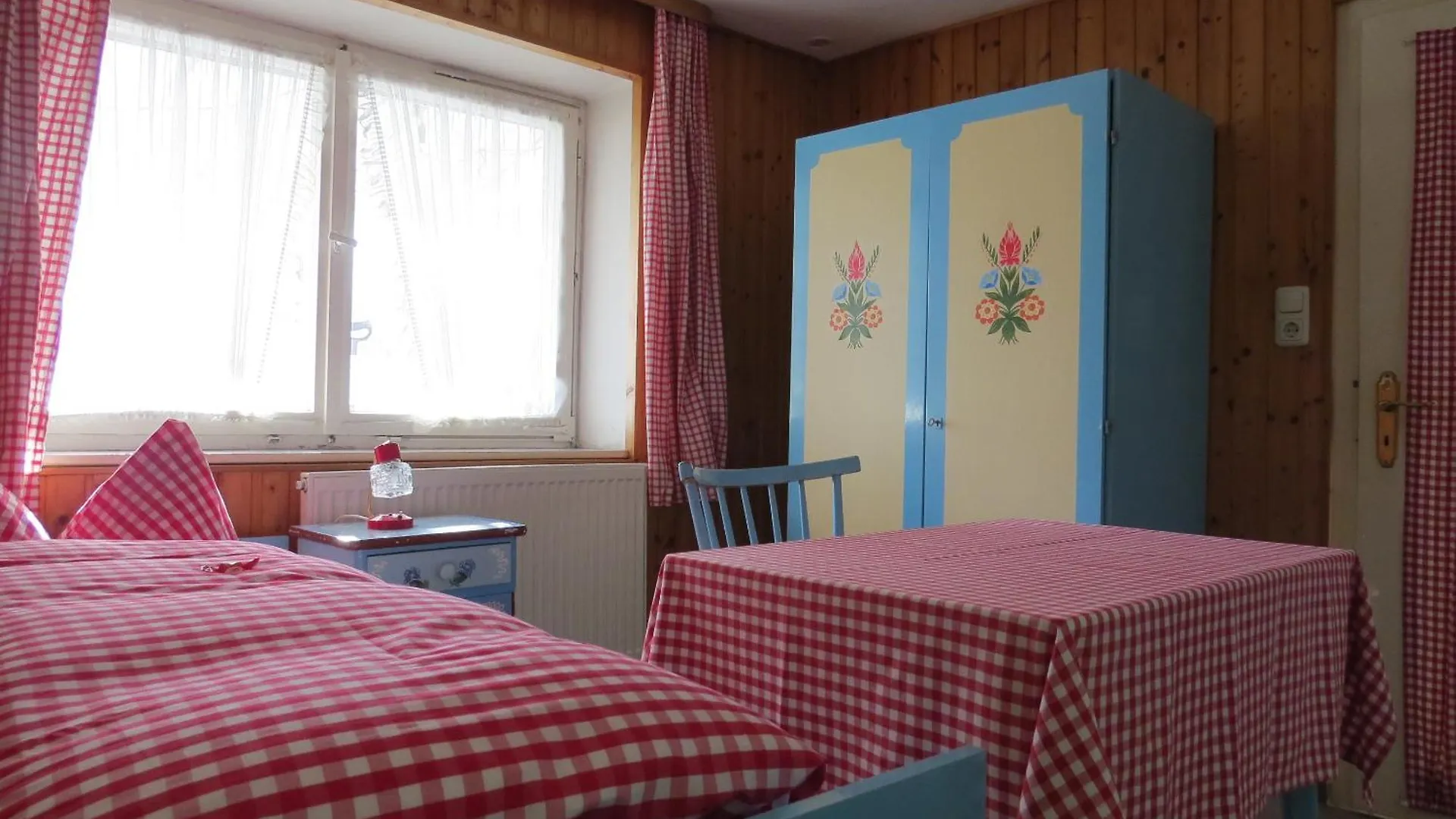 Gaestehaus Huber - Traditional Sixties Hostel Feichten Guest house