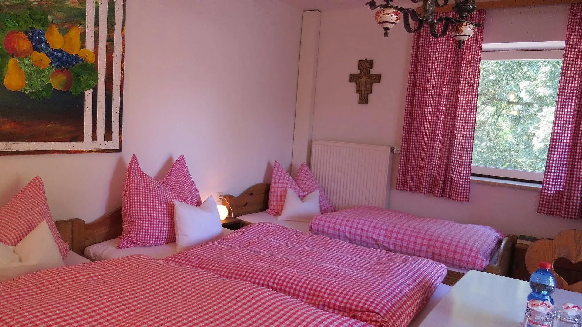 Gaestehaus Huber - Traditional Sixties Hostel Feichten Germany