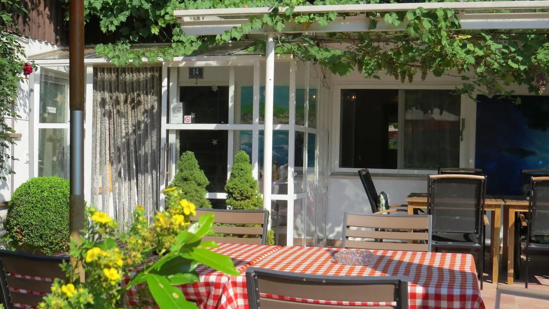 Gaestehaus Huber - Traditional Sixties Hostel Feichten 3*,  Germany