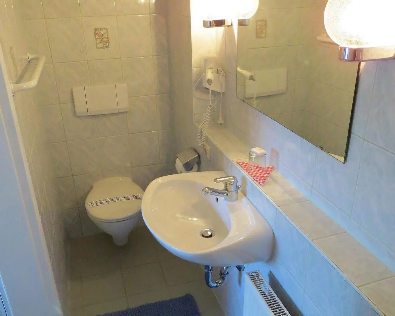 Gaestehaus Huber - Traditional Sixties Hostel Feichten Guest house